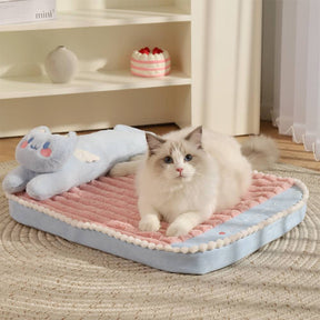 Warm Interactive Cat Nest Comfy Bed for Feline Fun