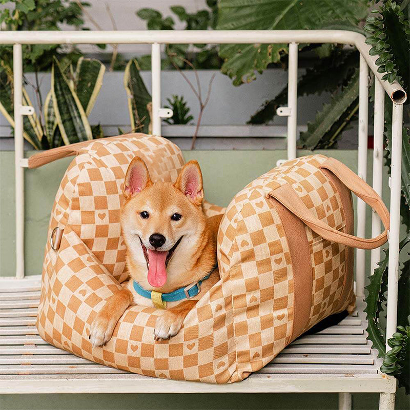 Vintage Heart Dog Car Seat Retro-Styled Comfort Bed